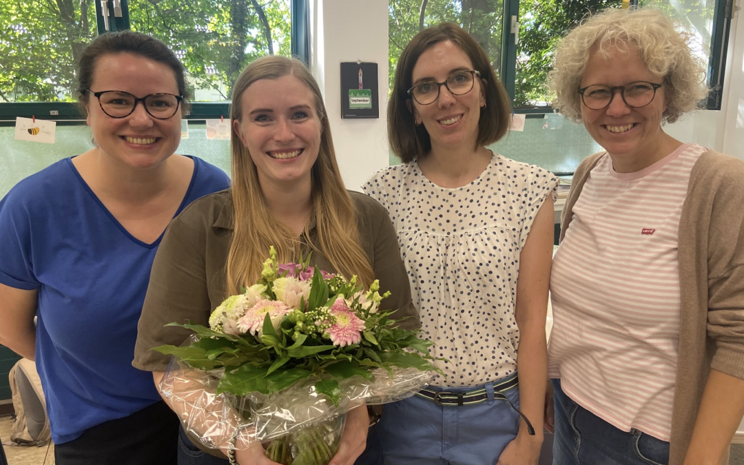 Hurra, Frau Förster ist Lehrerin!!